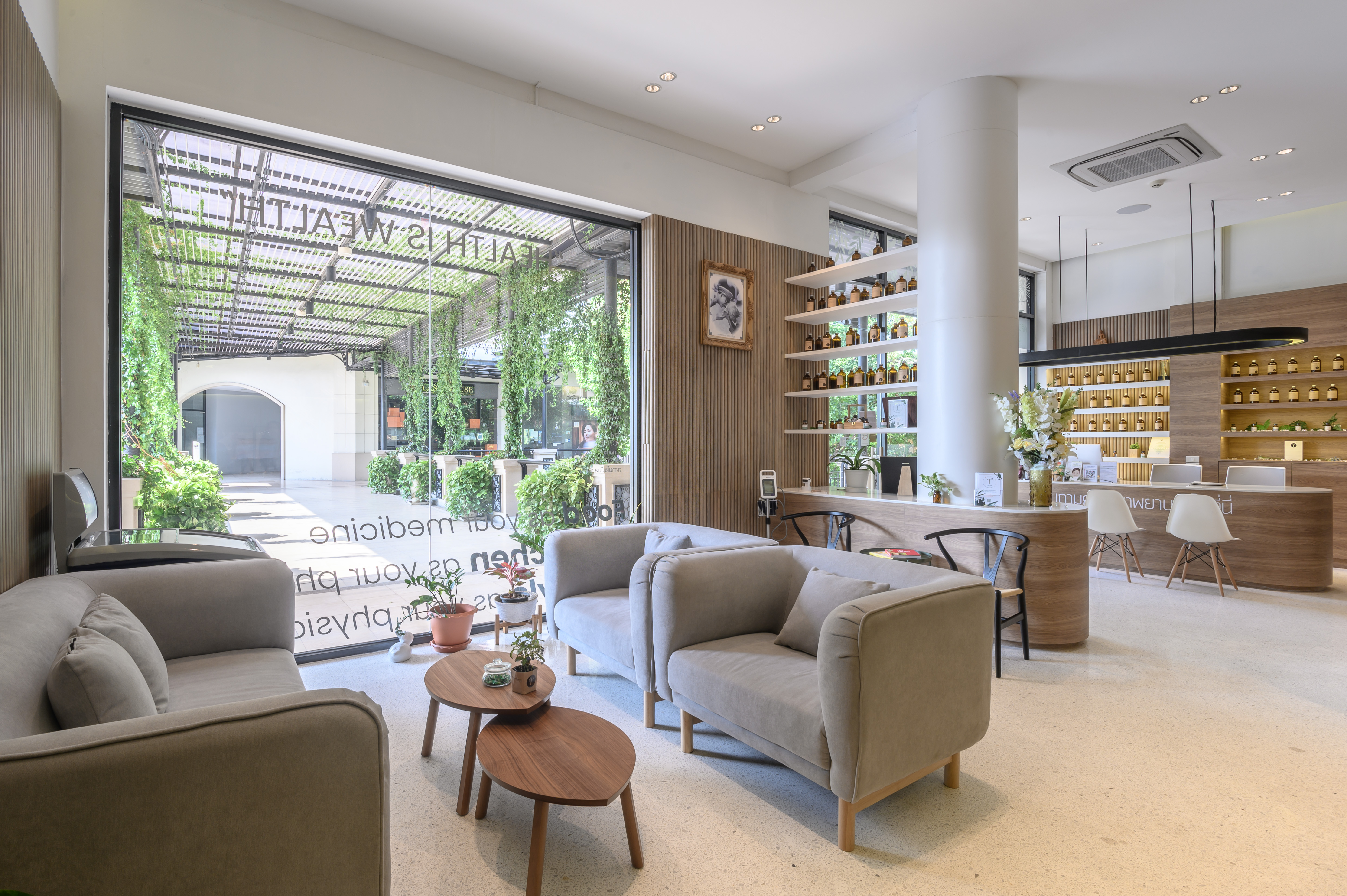 Thrive Wellness Center คลินิกสุขภาพเชิงลึก เอกมัย-รามอินทรา